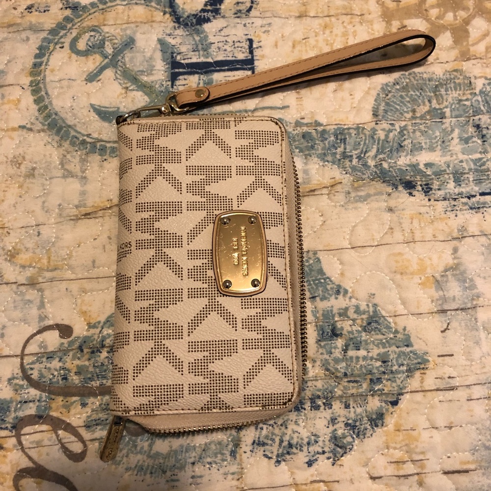 Michael Kors Large Wristlet